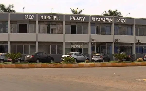 Prefeitura em Goiás abre 405 vagas e oferece salários de até R$ 11,9 mil
