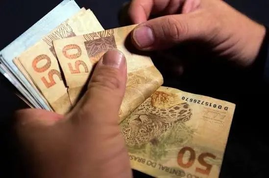 Veja quanto pode ser o salário mínimo em 2027