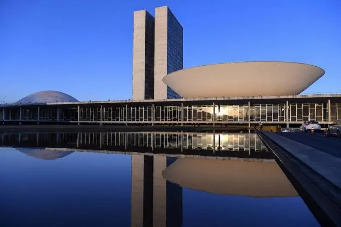 Câmara aprova redução de imposto para resseguradoras e texto segue ao Senado