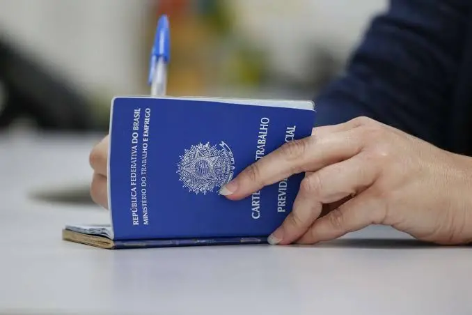 Brasil cria 58,5 mil empregos formais em julho, pior resultado para o mês desde 2020