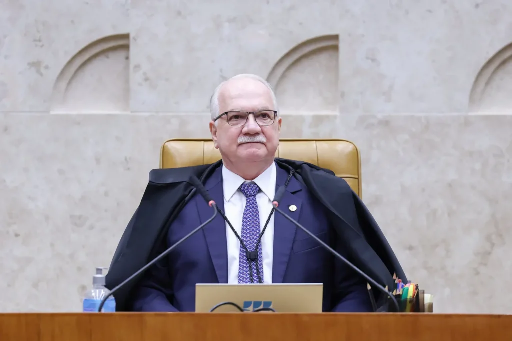 Juízes poderão ter de explicar presentes, viagens e negócios; entenda a proposta
