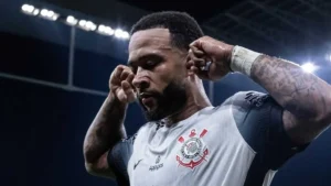 Ele fica! Memphis Depay renova com o Corinthians até 2028