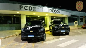 Operação prende casal suspeito de alterar pagamentos de seguros para chaves Pix falsas em SP