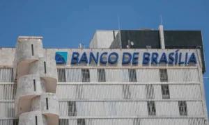 PF aponta R$ 12,2 bilhões em títulos falsos em operações do BRB com Master