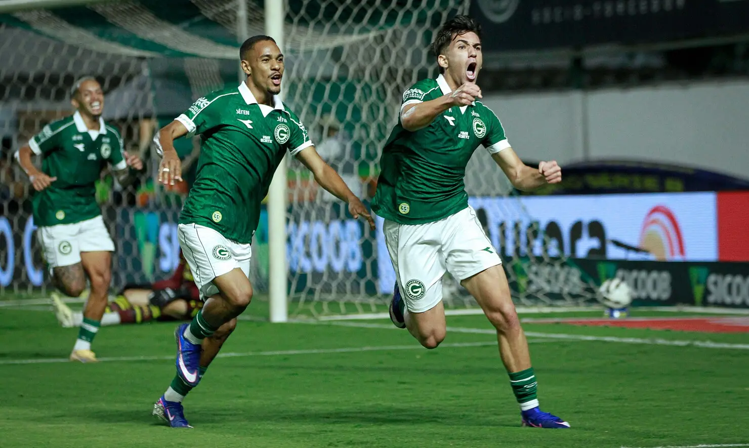 Goiás x Fortaleza: escalações, horário e onde assistir