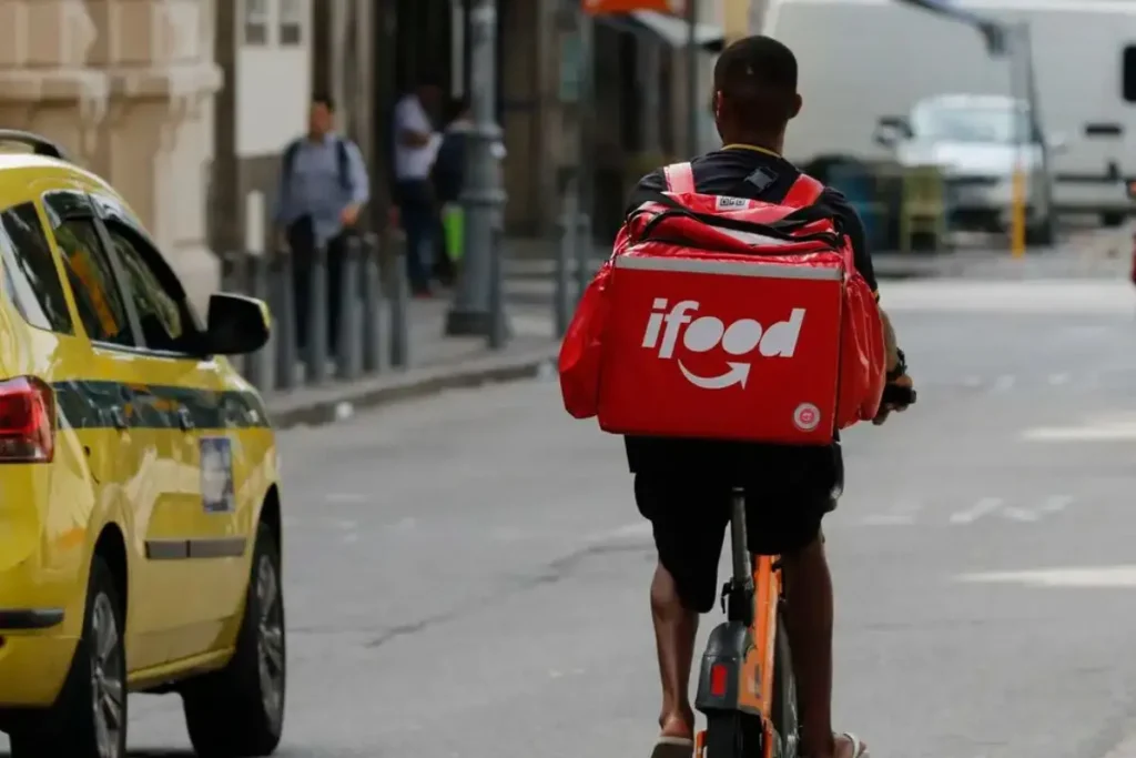 Entregador por aplicativo do Ifood