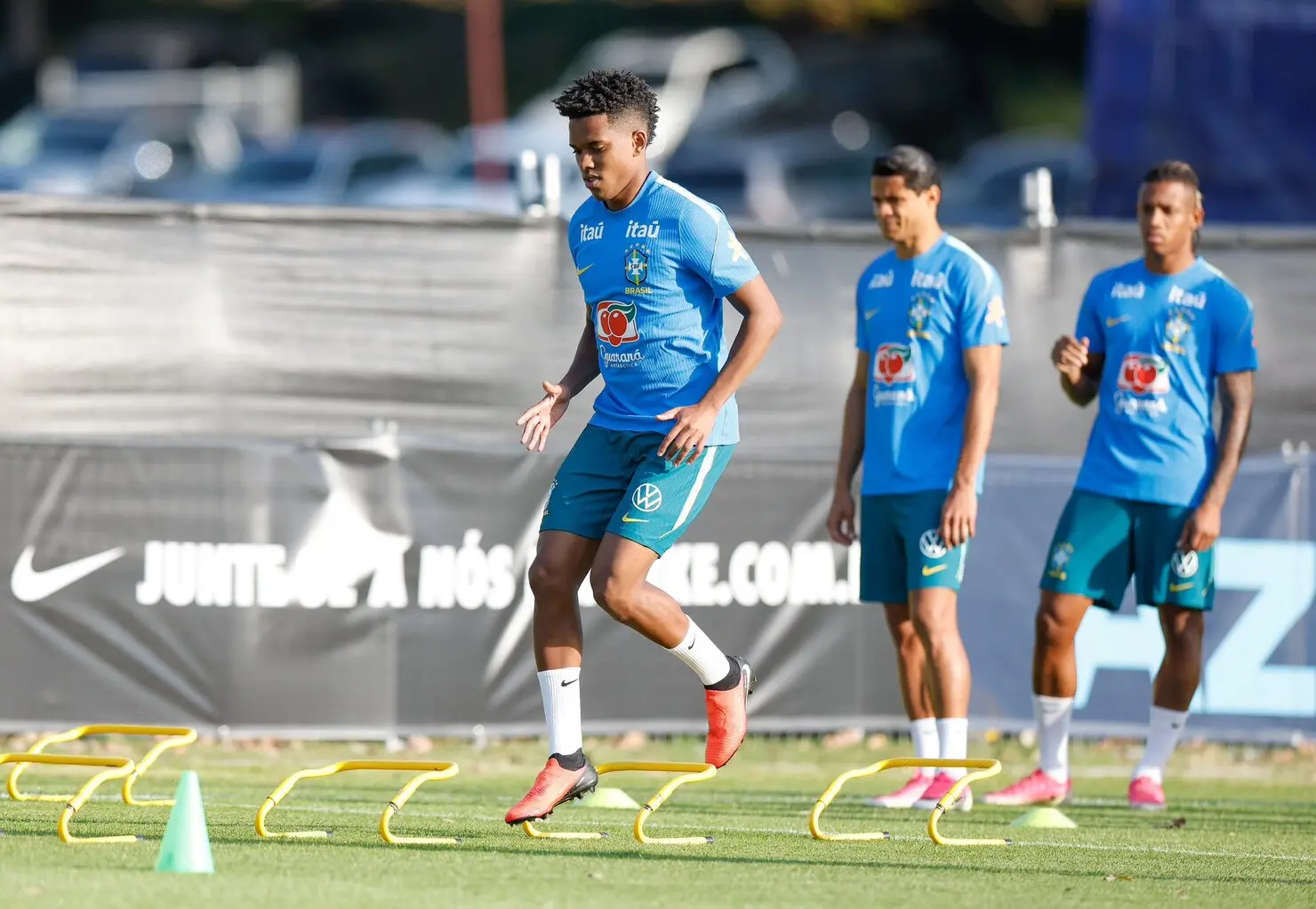 Brasil enfrenta Austrália em primeiro amistoso da era pós-Copa