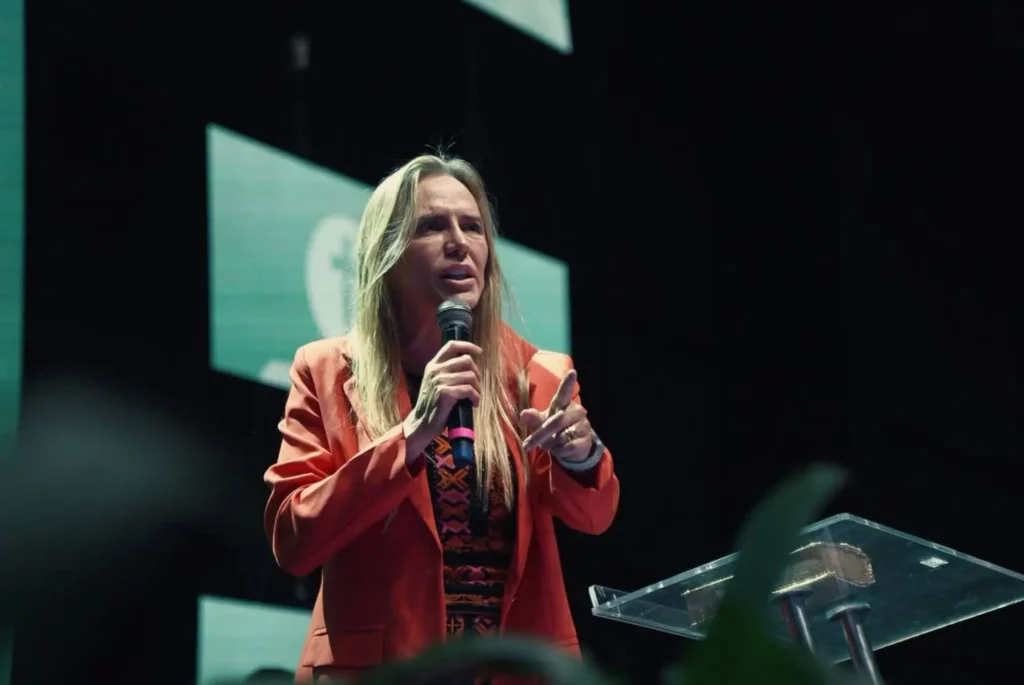 Celina anuncia 13 mil atendimentos para crianças com TEA e promete ampliar rede no DF