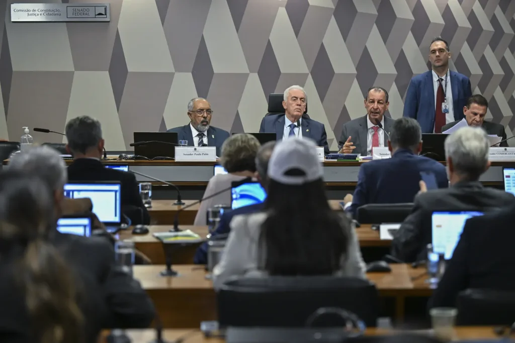CCJ do Senado