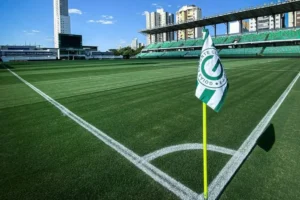 Goiás tem desfalque e retornos no elenco para enfrentar o Avaí no próximo domingo (20)