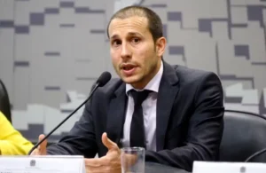 Conheça William Murad, delegado que assume temporariamente o comando da PF