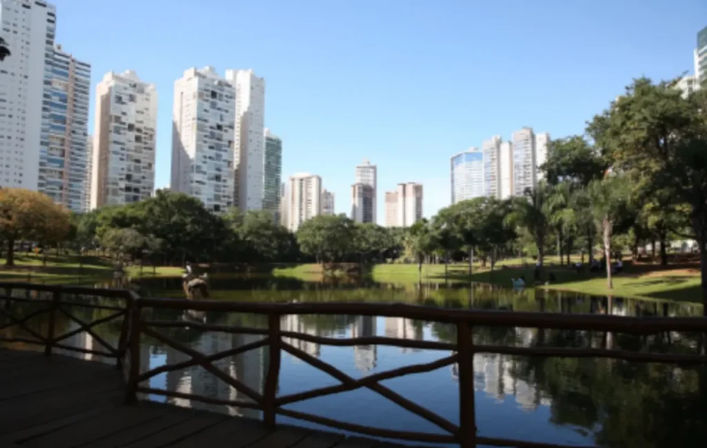 Relatos de carrapatos no Parque Flamboyant preocupa população em Goiânia