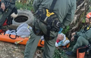PM resgata homem de 100 anos ilhado por enchente em SP