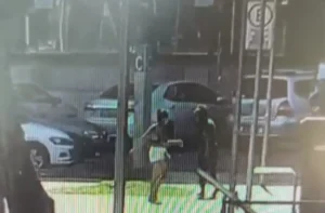 Mulher é detida após atacar outra com vidro quebrado no Setor Comercial Sul (DF)