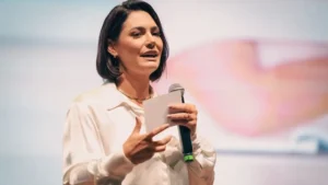 Michelle diz que Moraes mantém restrições à sua campanha