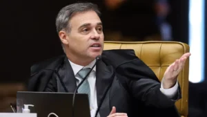Mendonça rebate Gilmar e defende retirada de sigilo de mensagens que envolvem Gonet