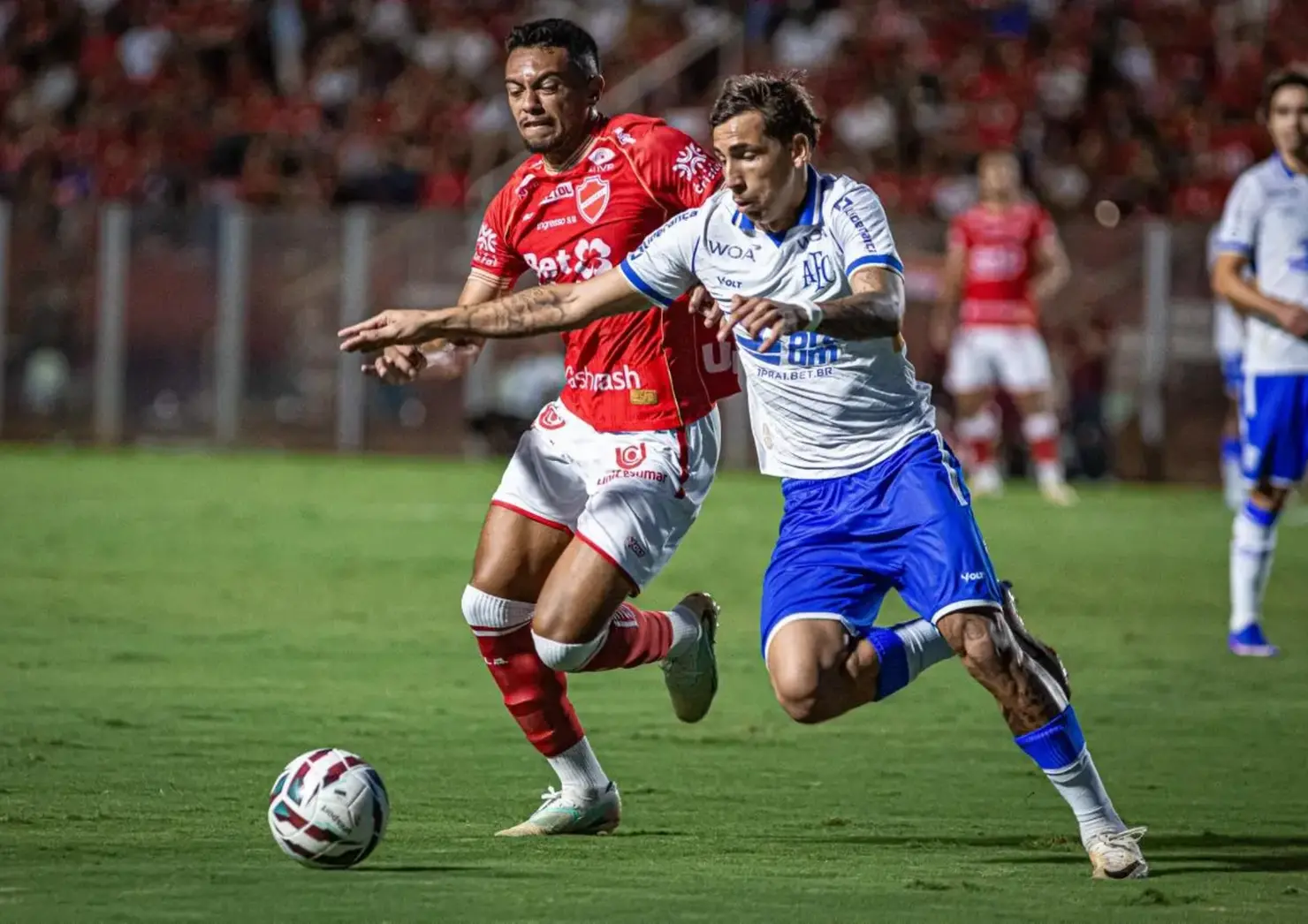 Avaí x Vila Nova: escalações, horário e onde assistir