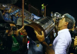 Renato Gaúcho retorna ao Grêmio para quinta passagem pelo clube