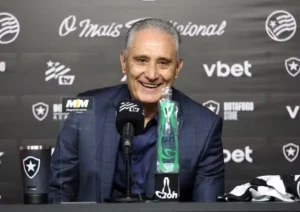 Tite é apresentado no Botafogo e aposta em projeto de longo prazo