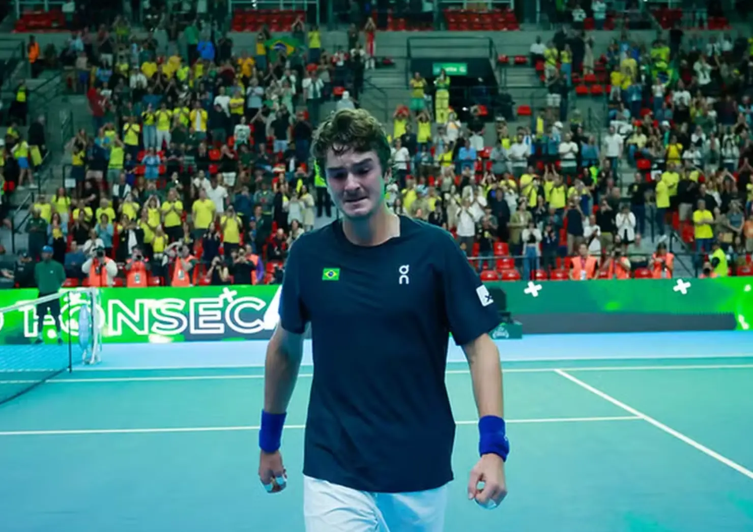 João Fonseca vence de virada e coloca o Brasil em vantagem na Copa Davis