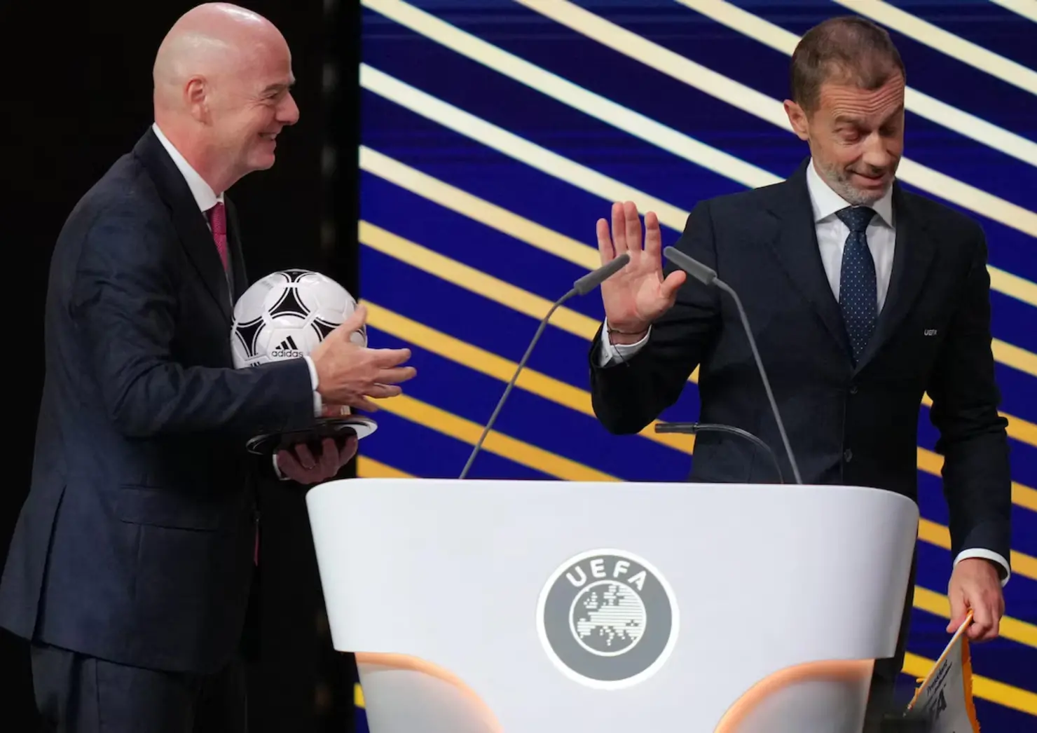 Fifa acusa Uefa de campanha de desinformação em disputa sobre receitas da Copa