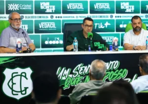 Mudanças na diretoria do Goiás após renúncia de vice-presidente