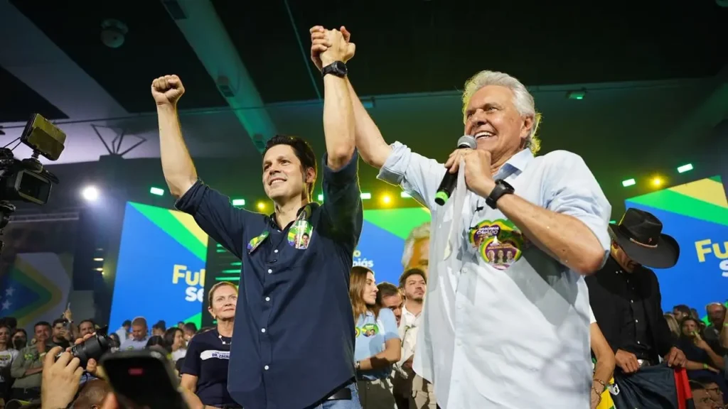 Caiado sacrifica candidatura presidencial para salvar Daniel