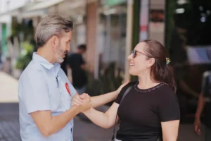 Leandro Grass leva campanha ao Sol Nascente e reúne lideranças no DF