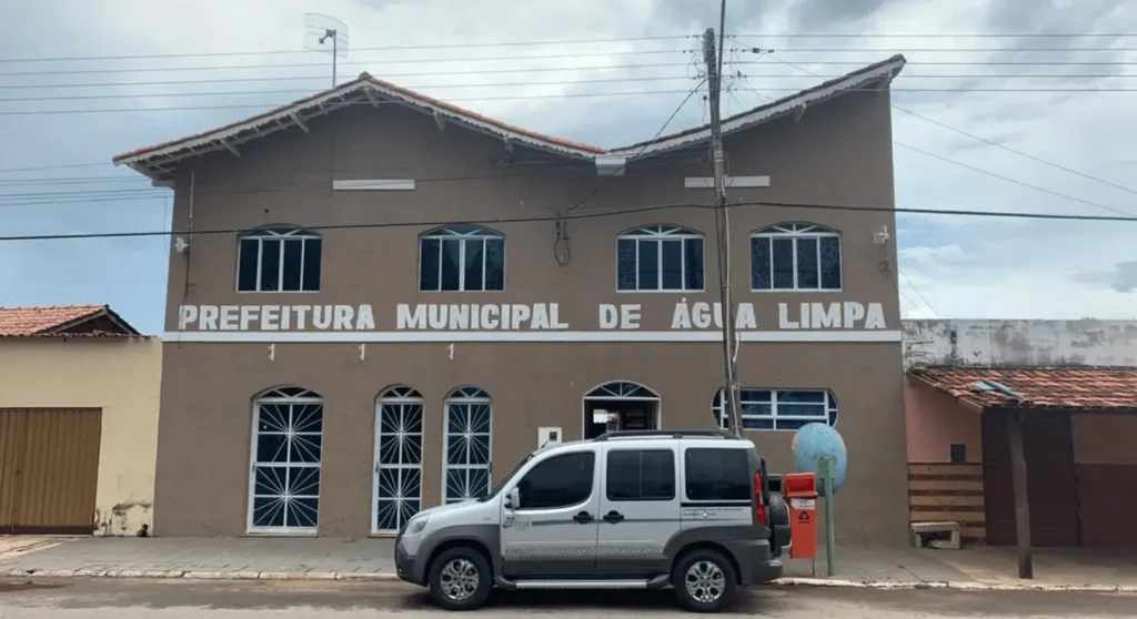 Prefeitura de Água Limpa-GO abre concurso com salários de até R$ 8,9 mil