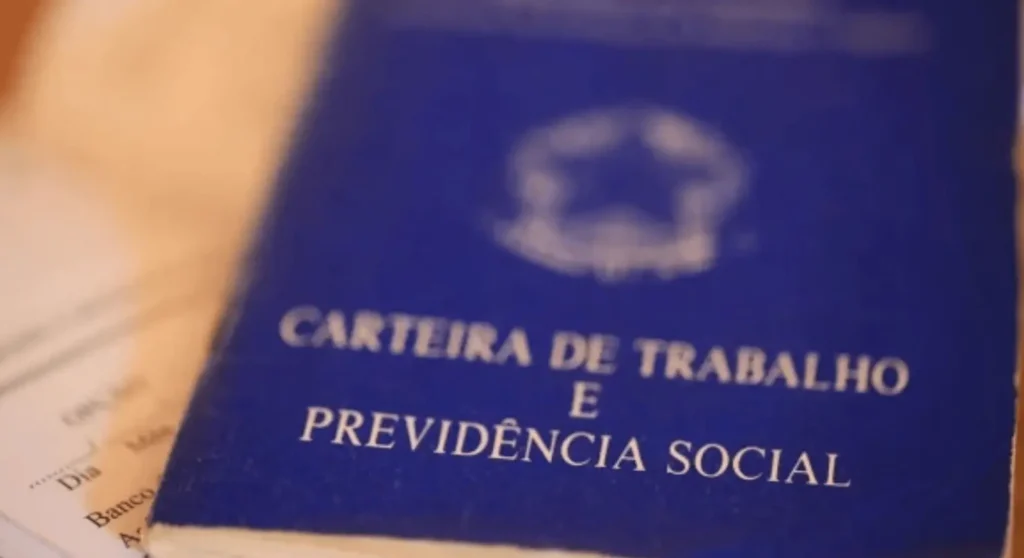 Apenas 8,8% dos trabalhadores brasileiros eram sindicalizados em 2025, diz IBGE