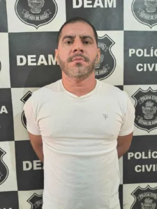 Professor é preso suspeito de abusar e aliciar alunas menores em Valparaíso de Goiás