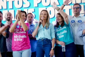 Celina Leão reúne Michelle e Bia Kicis em ato de campanha no SIA em Brasília