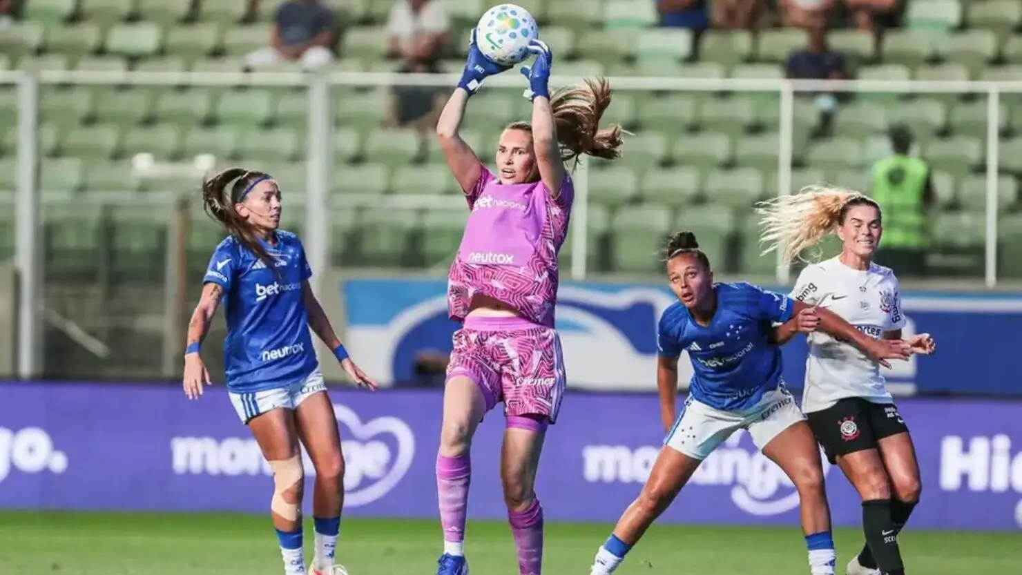Quartas do Brasileirão Feminino: Corinthians larga na frente, e Bahia e Palmeiras empatam