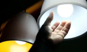 Bairros de Goiânia e Anápolis terão falta de energia programada; veja lista