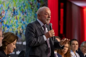 Lula afirma que Vorcaro corrompeu pessoas com dinheiro e orgias