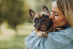 Seu pet percebe quando você está mal? Entenda como ele ajuda nas emoções