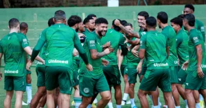 Goiás busca terceira vitória seguida contra o Náutico na Serrinha