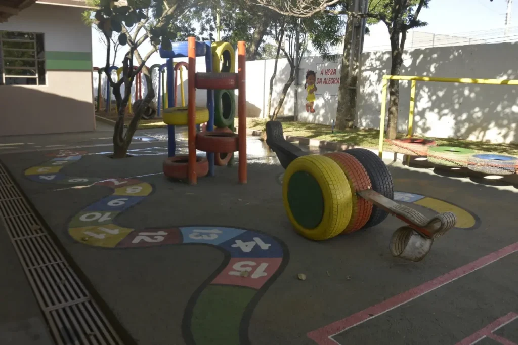 Vereadora pede suspensão de 1.663 vagas de Agente Educativo do concurso de Aparecida de Goiânia