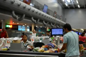 Setor produtivo de Goiás prevê aumento de preços com o fim da escala 6×1