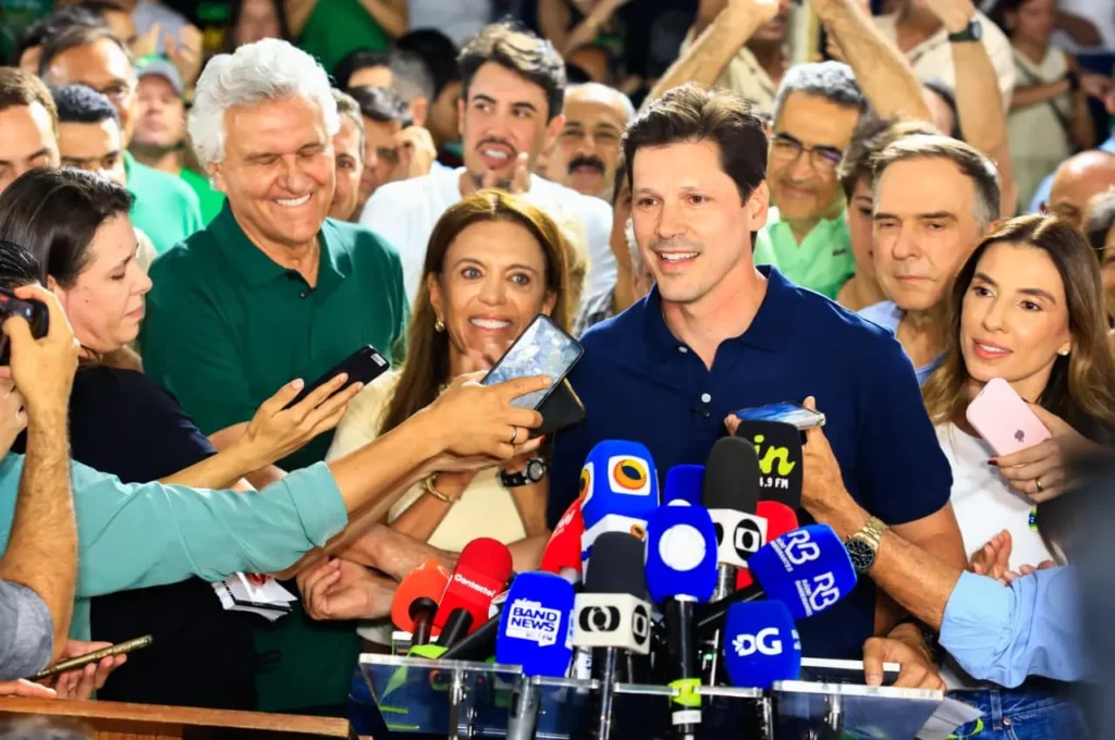 Daniel Vilela é reeleito governador de Goiás e atribui vitória a Caiado
