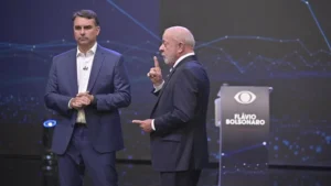 Debate entre Lula e Flávio na Band é marcado por acusações e ataques pessoais