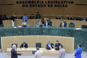 Disputa pelo comando da Alego expõe articulações dentro da base governista