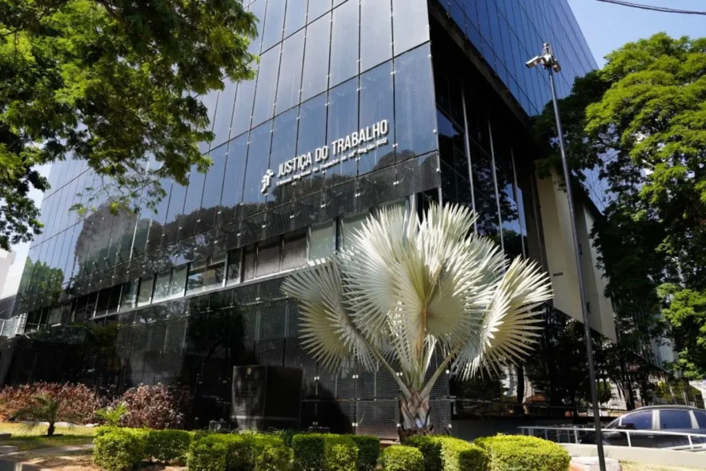 TRT-GO nega reverter justa causa após prejuízo de R$ 900 mil em lavoura de Goiás