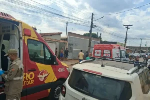 Briga por veículo estacionado deixa pai e filho feridos a facão em Formosa