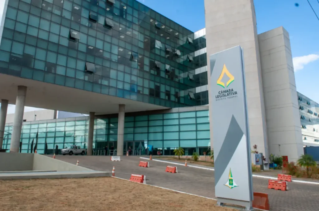 Veja quem são os 24 deputados distritais eleitos no Distrito Federal