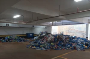 TRE-DF recolhe 1,1 mil materiais irregulares de campanha durante o segundo turno