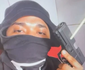 Dois suspeitos são baleados em confronto com policiais na BR-070, em Águas Lindas de Goiás