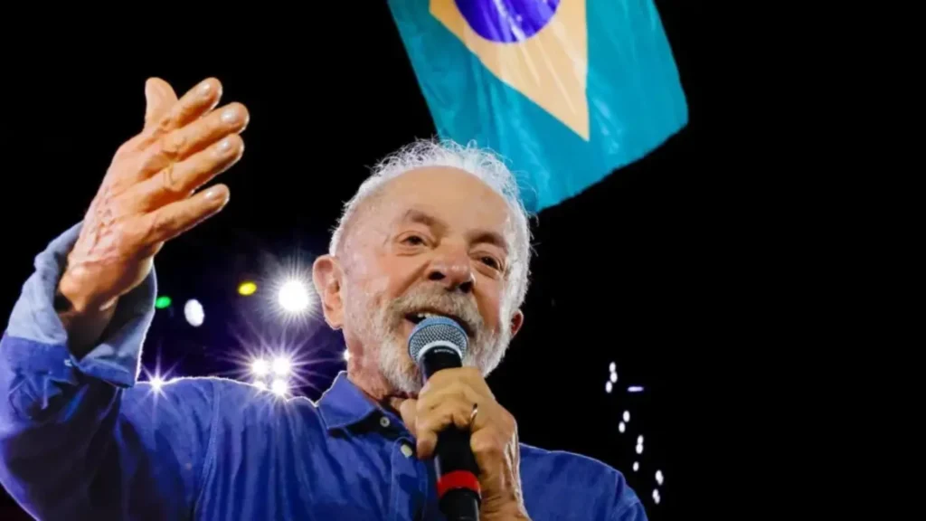 Lula avalia trocar marqueteiro para campanha de 2º turno