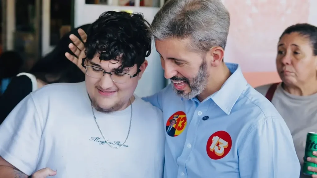 Leandro Grass amplia campanha nas ruas e busca alianças no 2º turno no DF