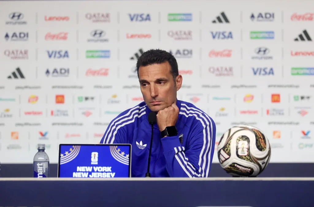 Scaloni fica perto de renovar contrato com a seleção argentina
